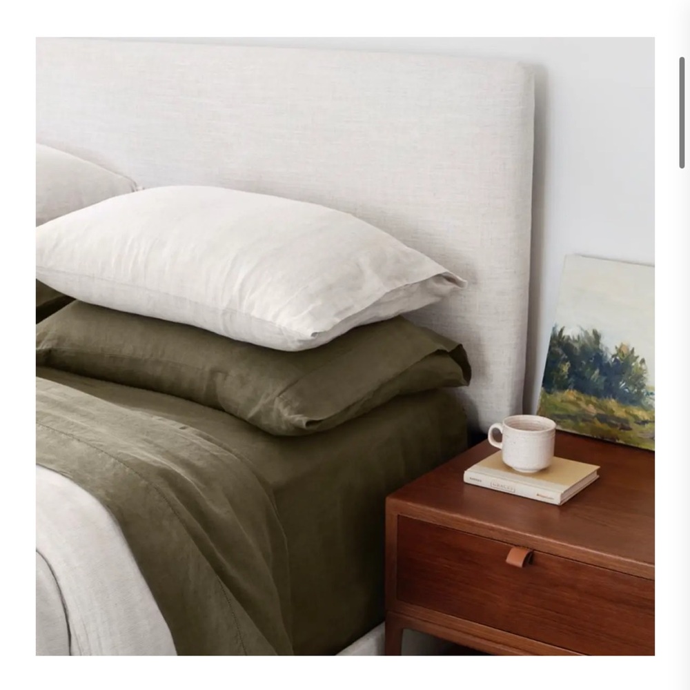 THE CITIZENRY STONEWASHED LINEN SHEETS